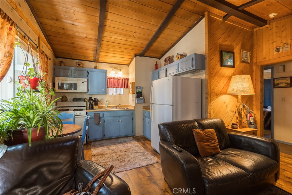 409 Sugarloaf Boulevard