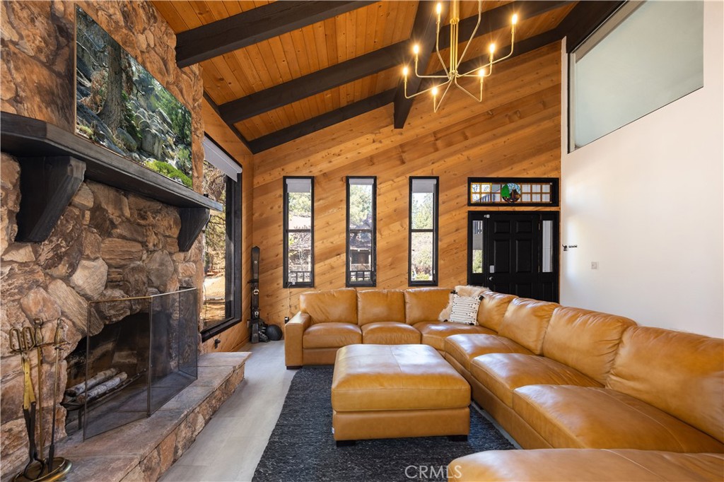 1720 Cascade Road