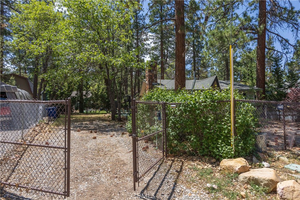 682 Maple Lane
