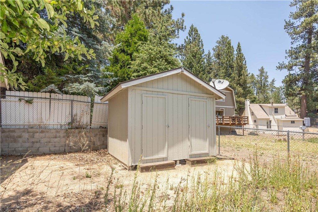 989 Cameron Drive