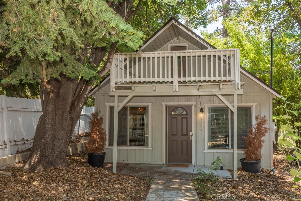989 Cameron Drive