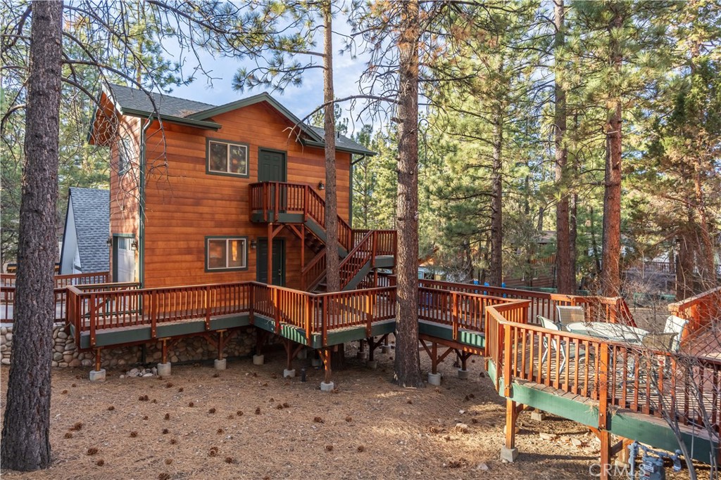 209 E Aeroplane Boulevard