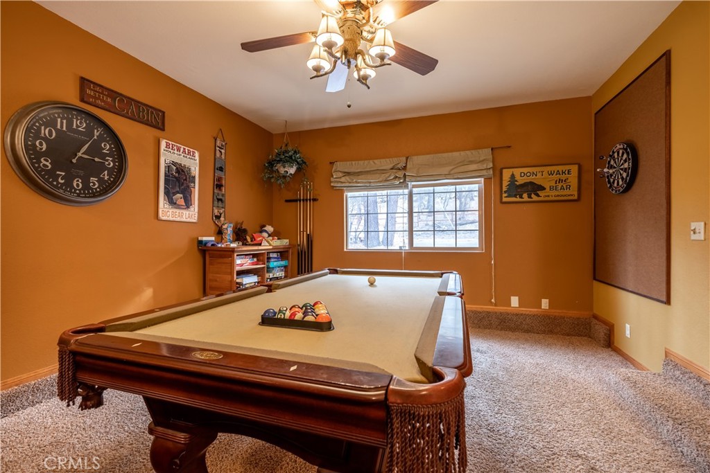 209 E Aeroplane Boulevard