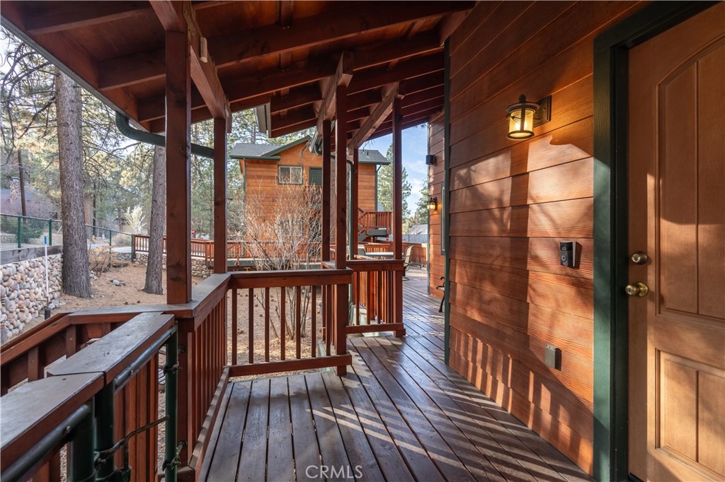 209 E Aeroplane Boulevard