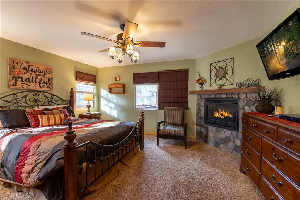 209 E Aeroplane Boulevard