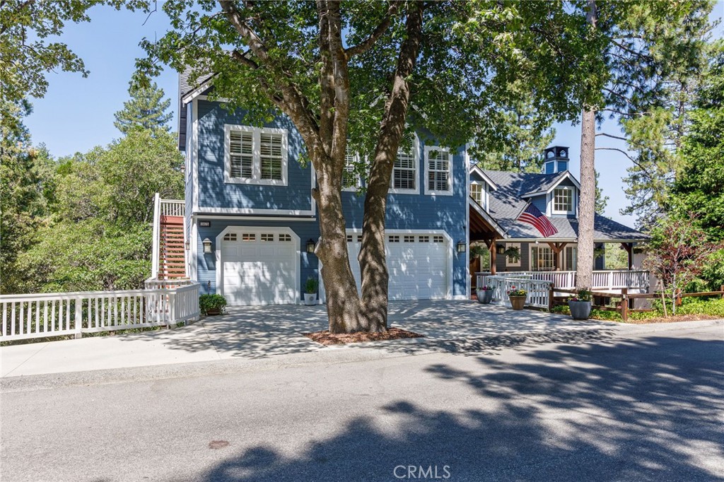 28575 Manitoba Drive