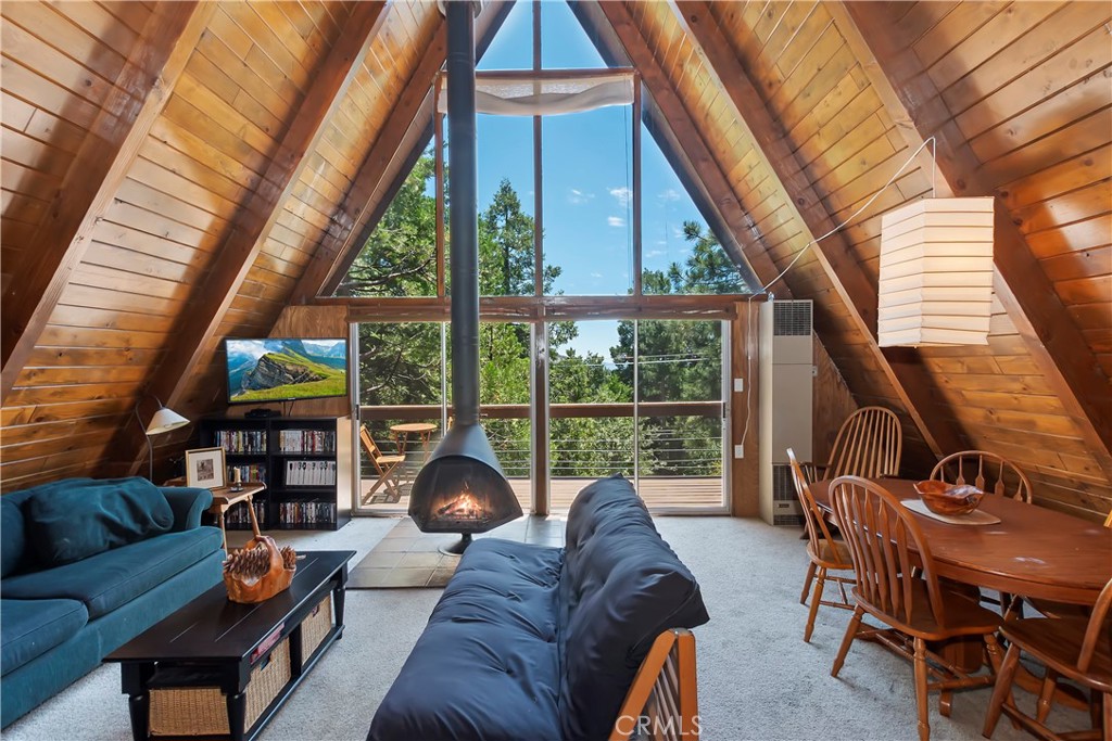2410 Spring Oak Drive