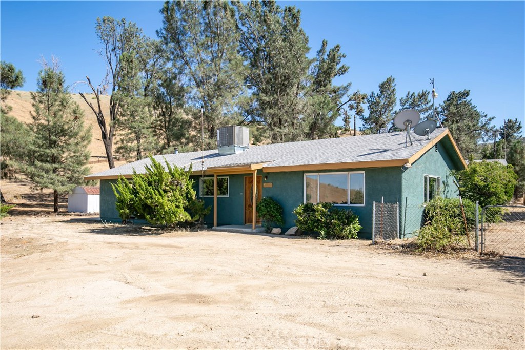 46404 Kings Canyon Road