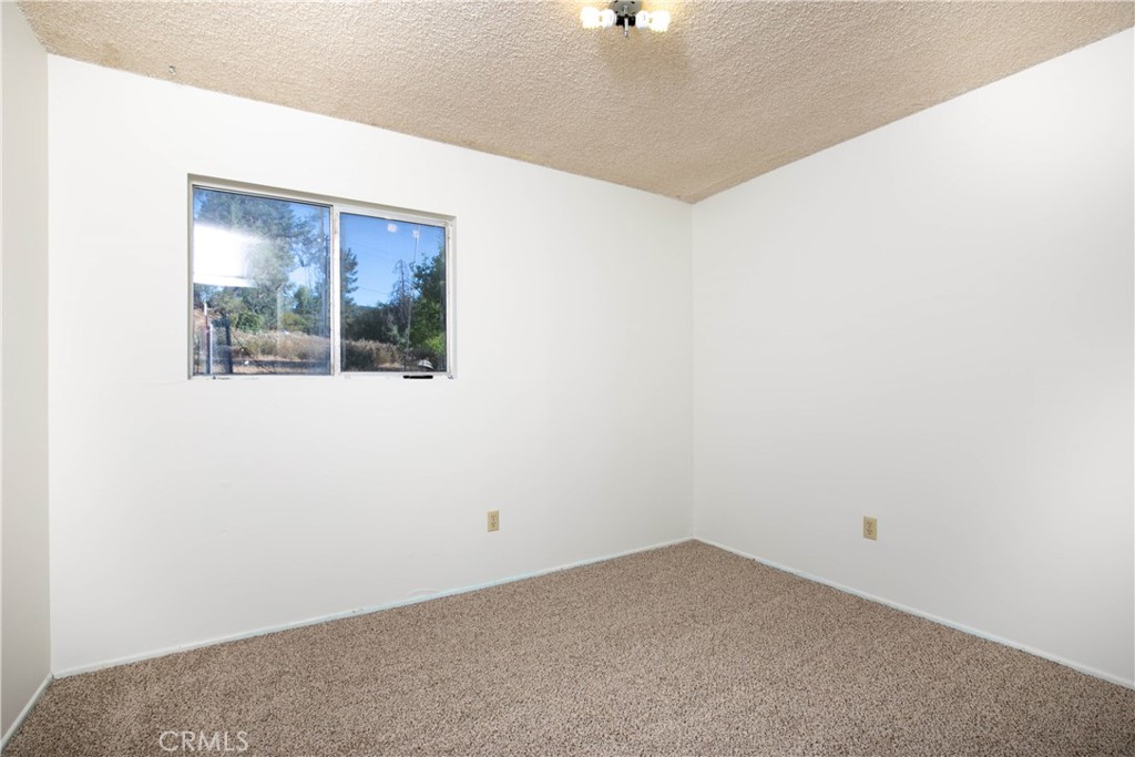 46404 Kings Canyon Road