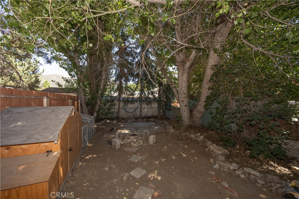 1025 W Country Club Boulevard