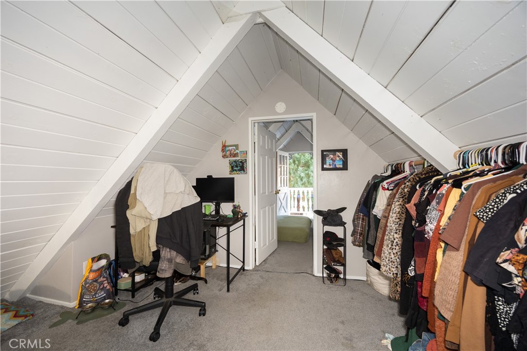 1025 W Country Club Boulevard