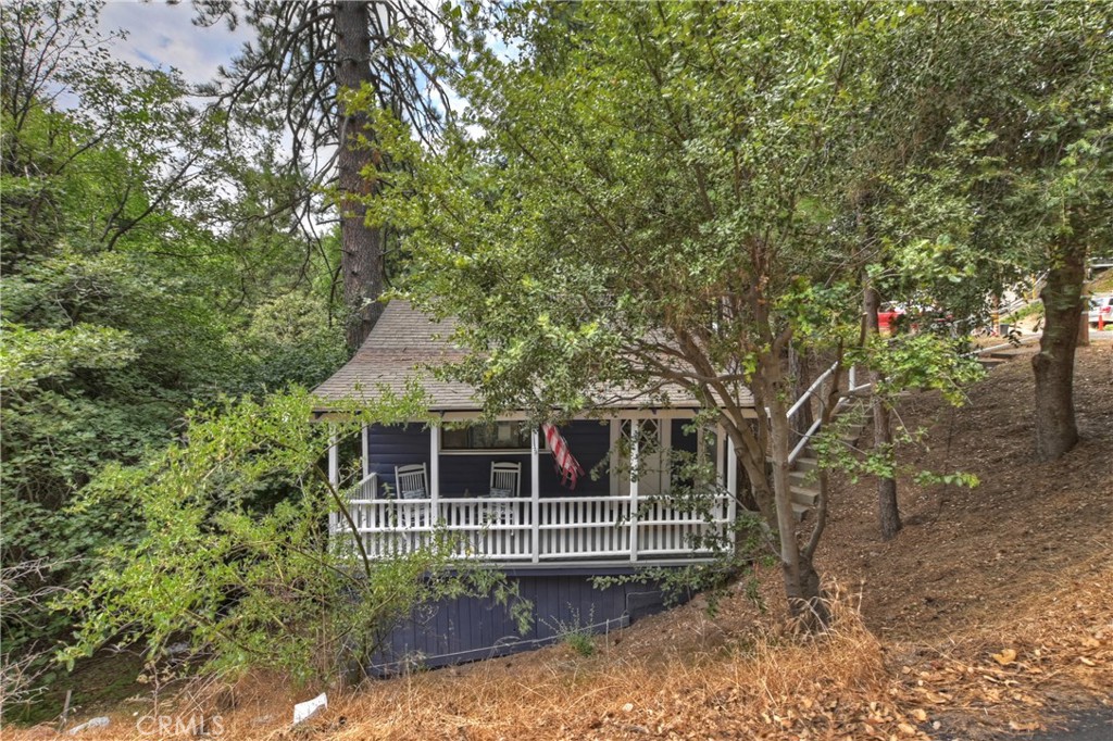 23677 Hillside Dr