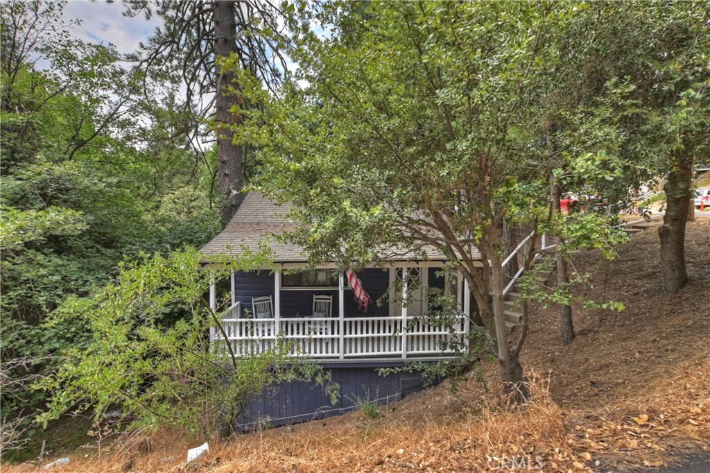 23677 Hillside Dr