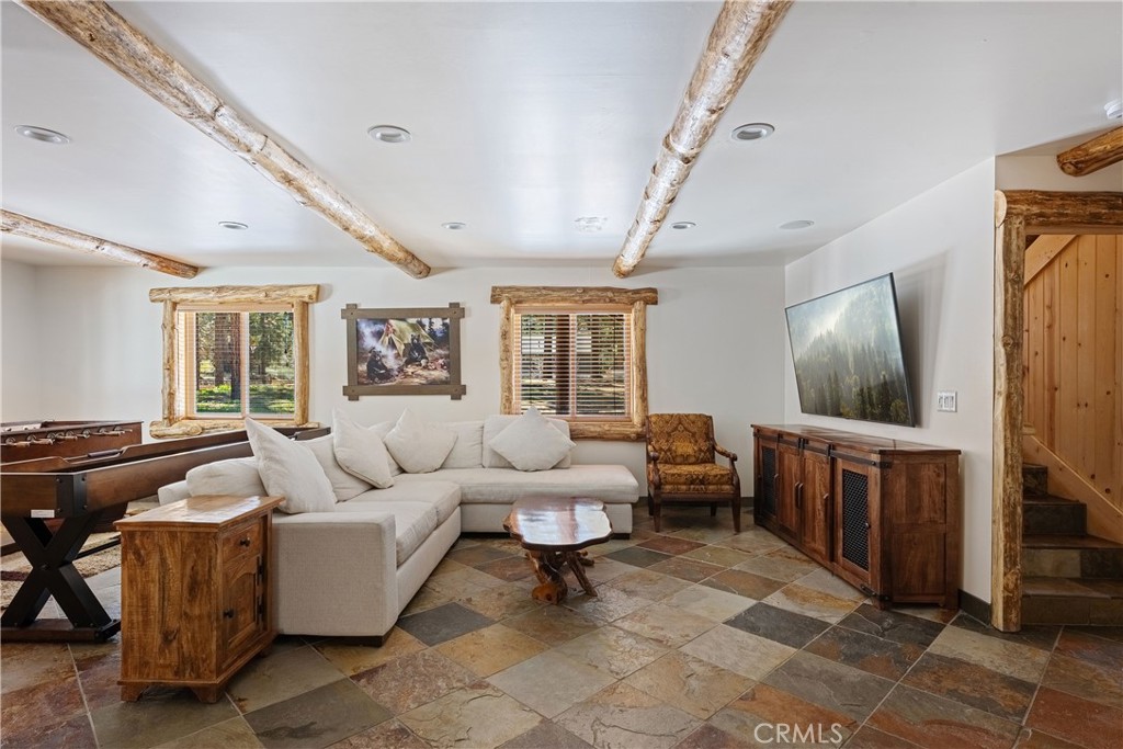 243 Santa Clara Boulevard