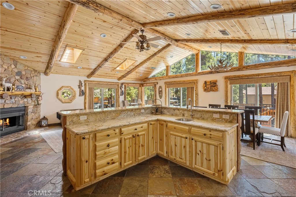 243 Santa Clara Boulevard