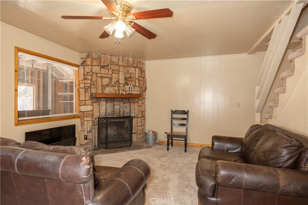 809 San Bernardino Avenue