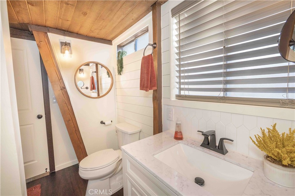 1107 Cedar Mountain Road