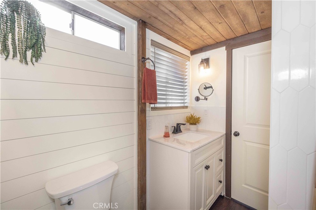 1107 Cedar Mountain Road