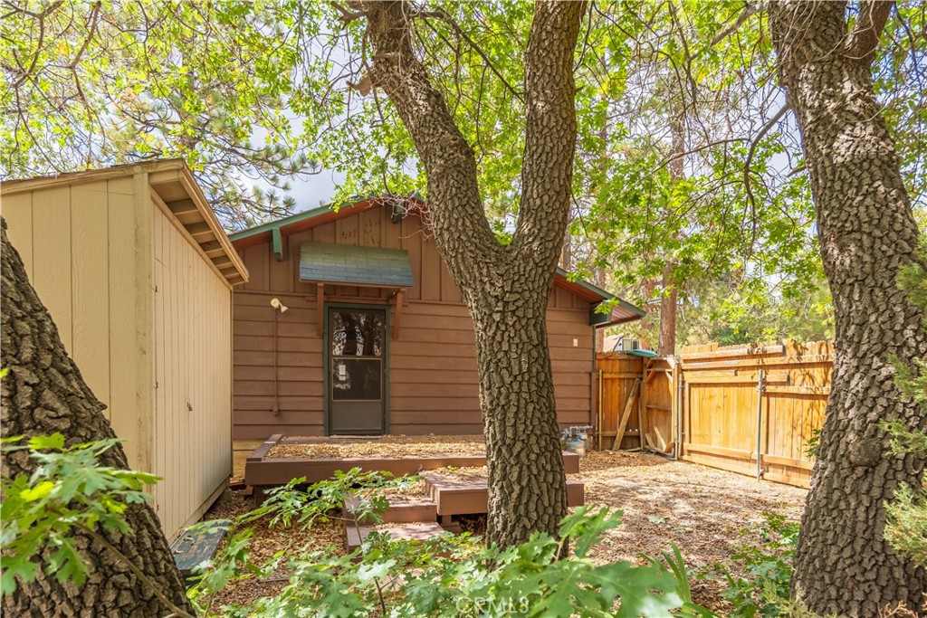 479 Maple Lane