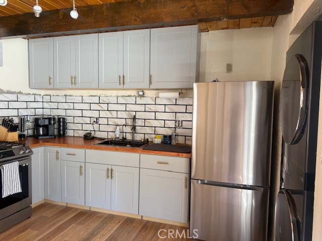 828 W Sherwood Boulevard
