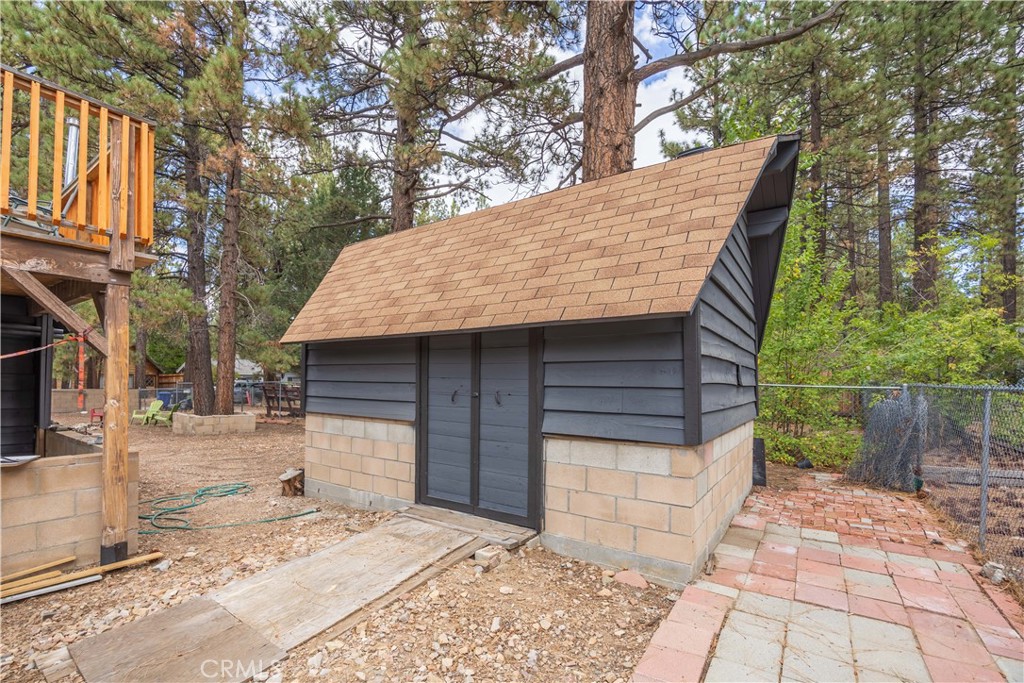 828 W Sherwood Boulevard