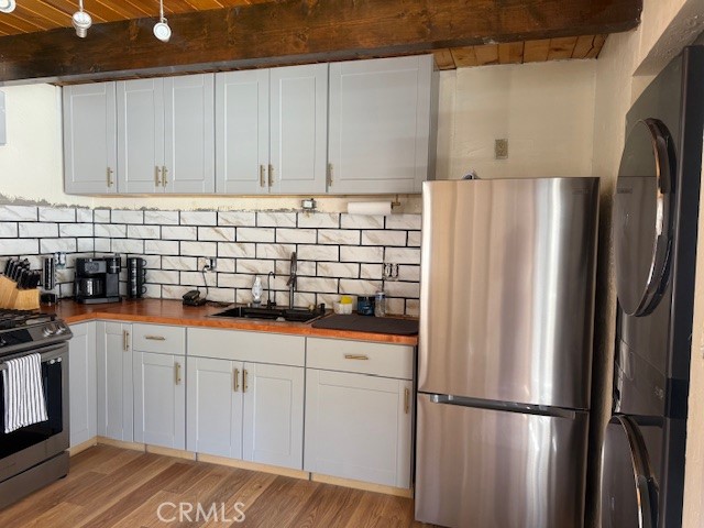 828 W Sherwood Boulevard
