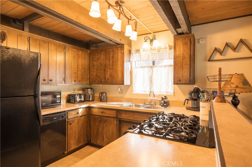 764 Panamint Mountain
