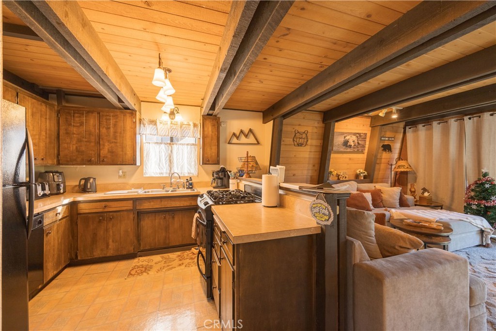 764 Panamint Mountain