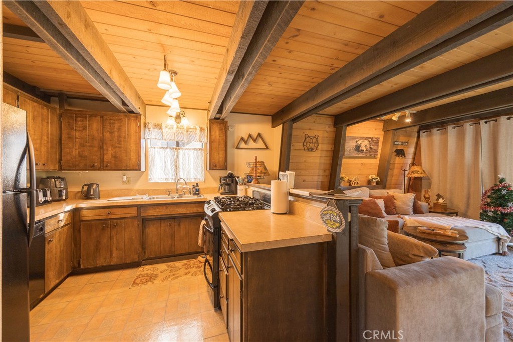 764 Panamint Mountain