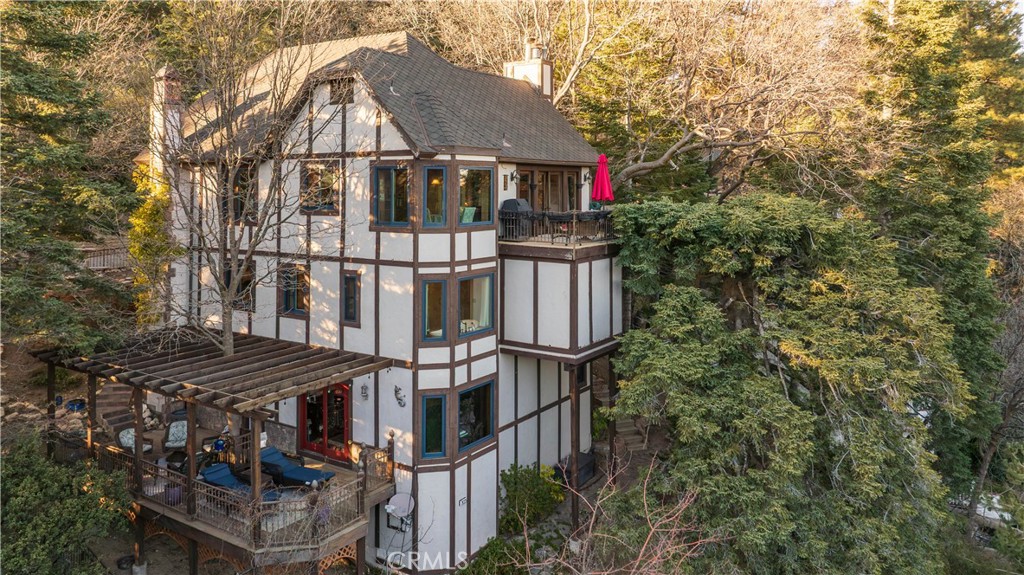 26335 Walnut Hills Drive