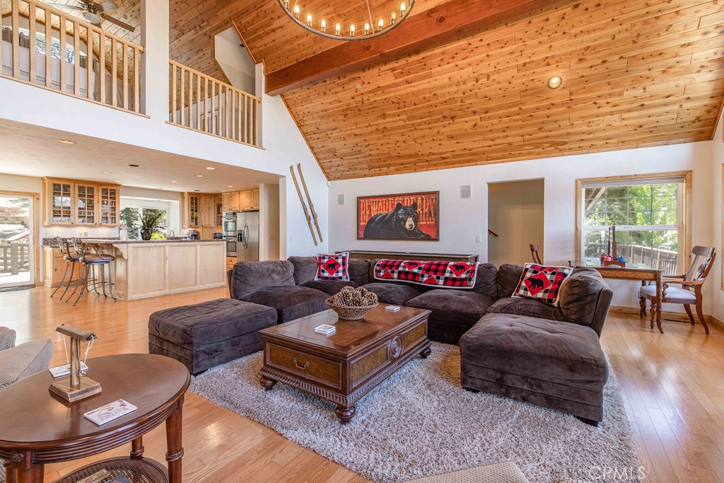 305 Starlight Circle