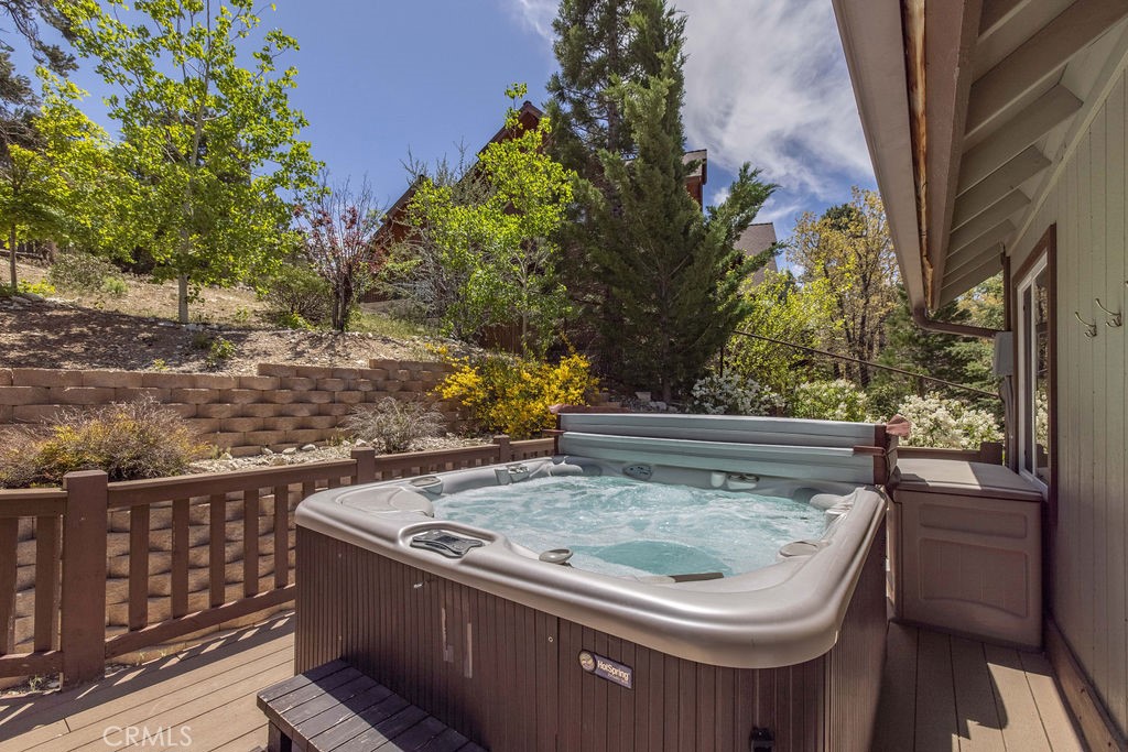 305 Starlight Circle