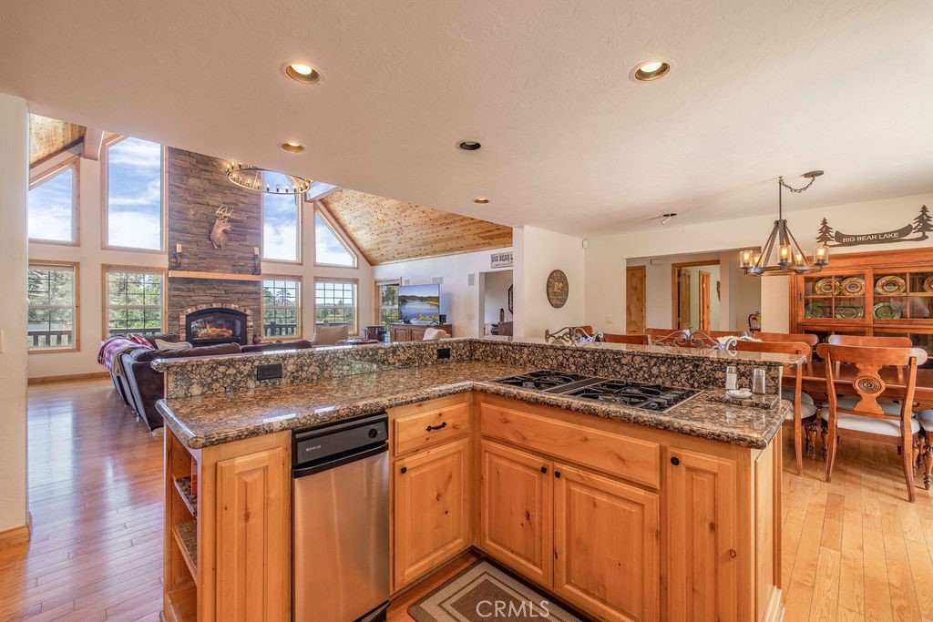 305 Starlight Circle