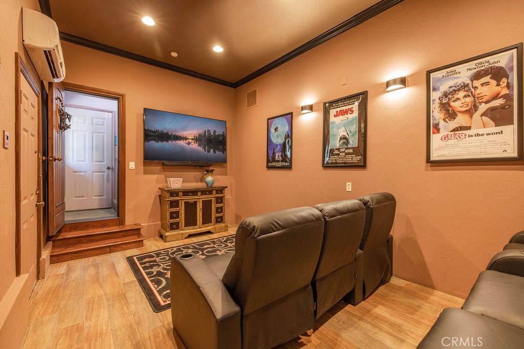 305 Starlight Circle