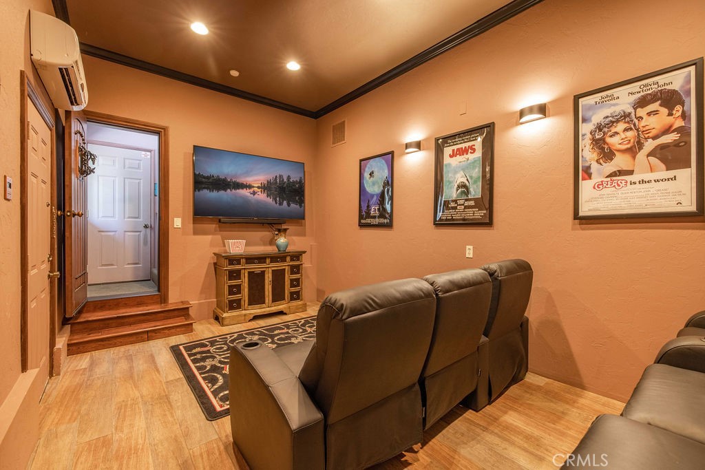 305 Starlight Circle