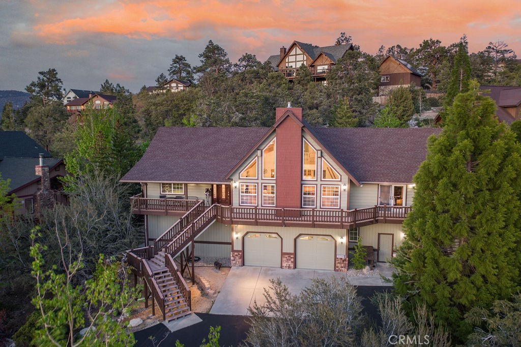 305 Starlight Circle