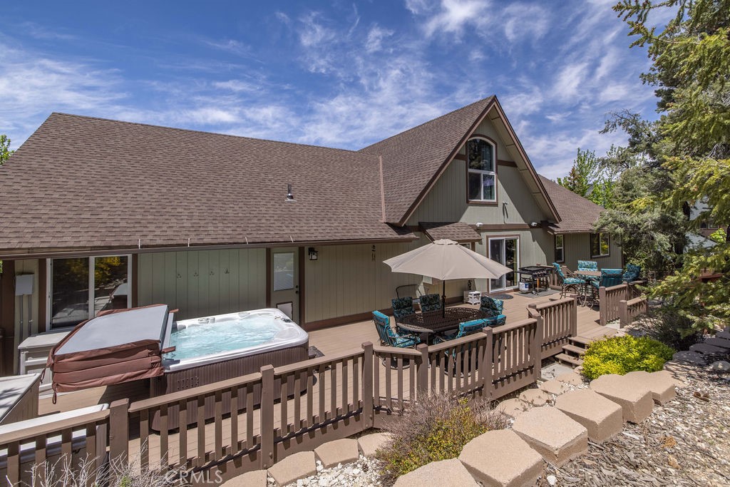 305 Starlight Circle