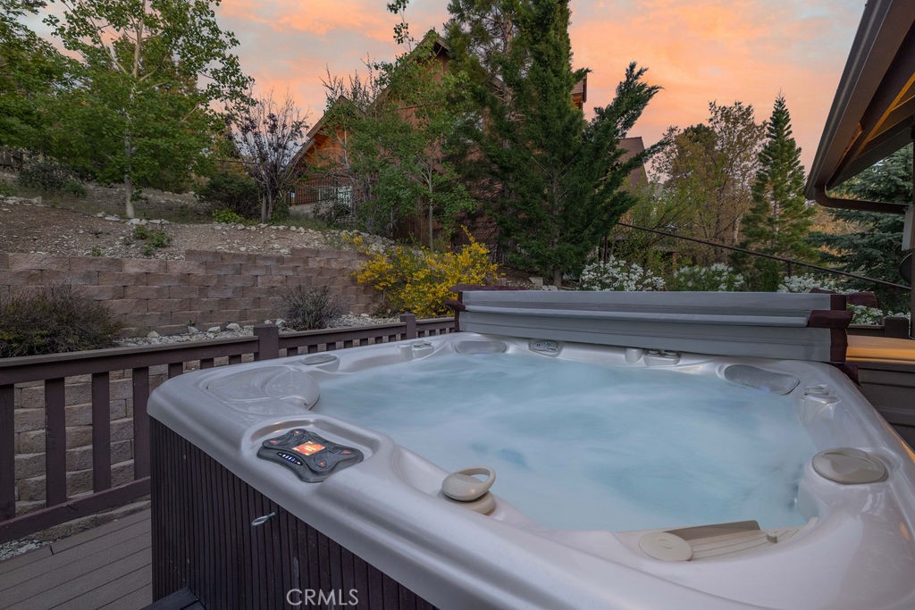 305 Starlight Circle