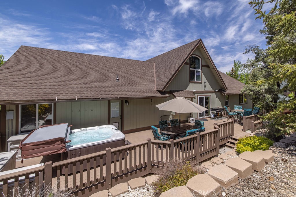 305 Starlight Circle