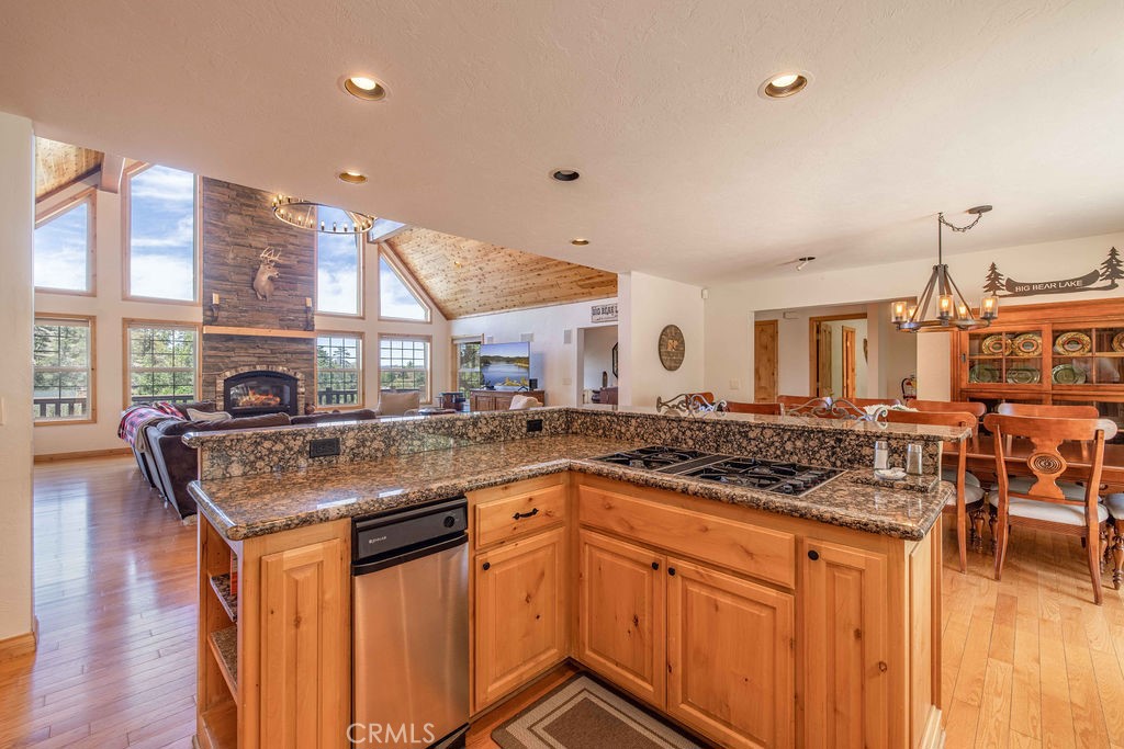 305 Starlight Circle