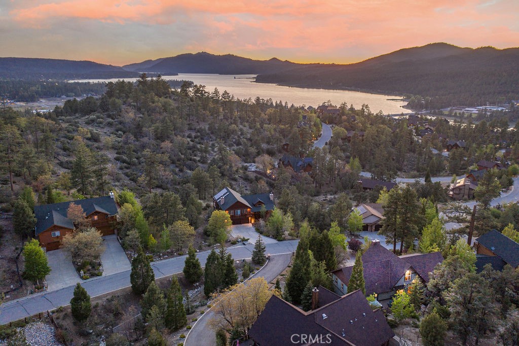 305 Starlight Circle