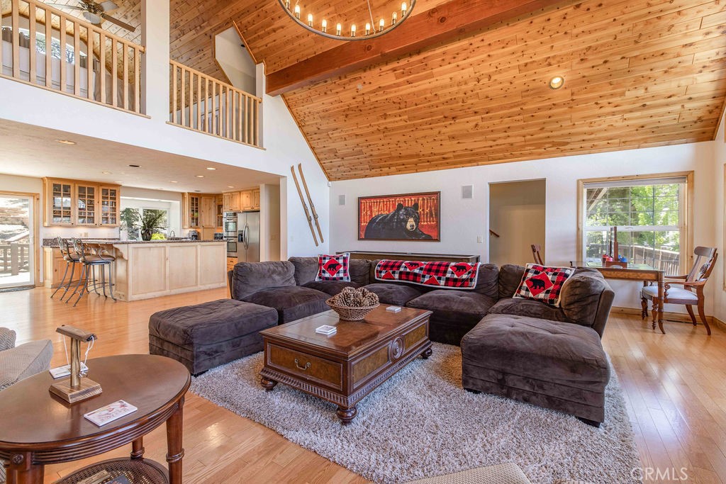 305 Starlight Circle