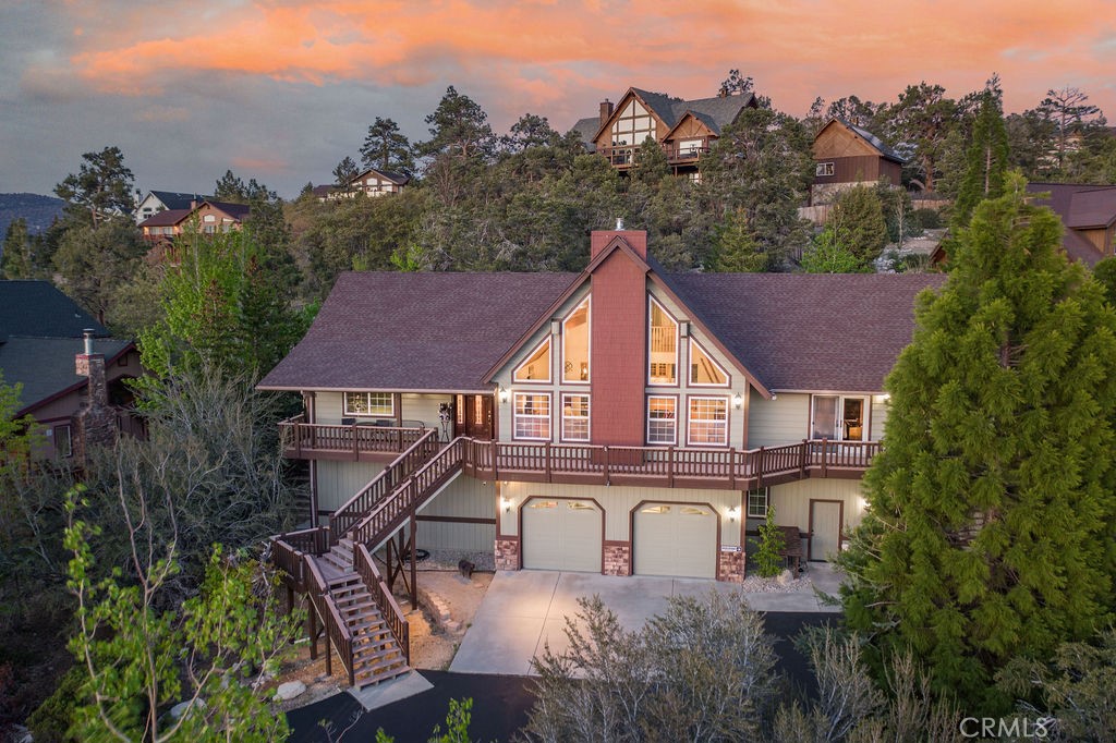 305 Starlight Circle