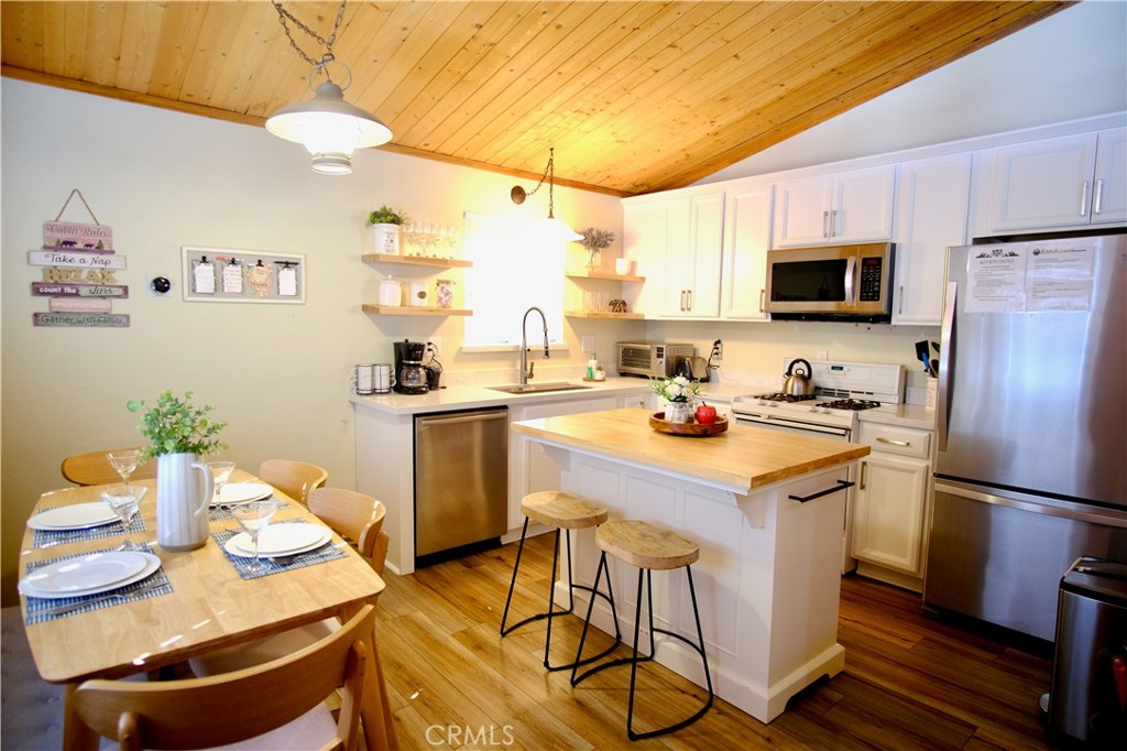 43354 Deer Canyon