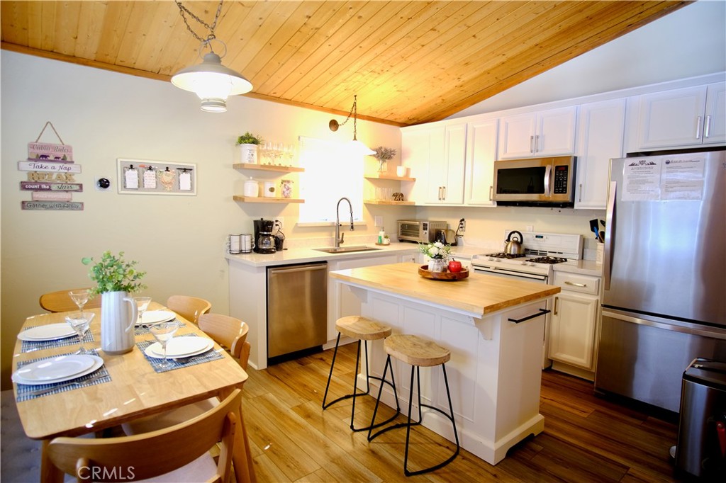 43354 Deer Canyon
