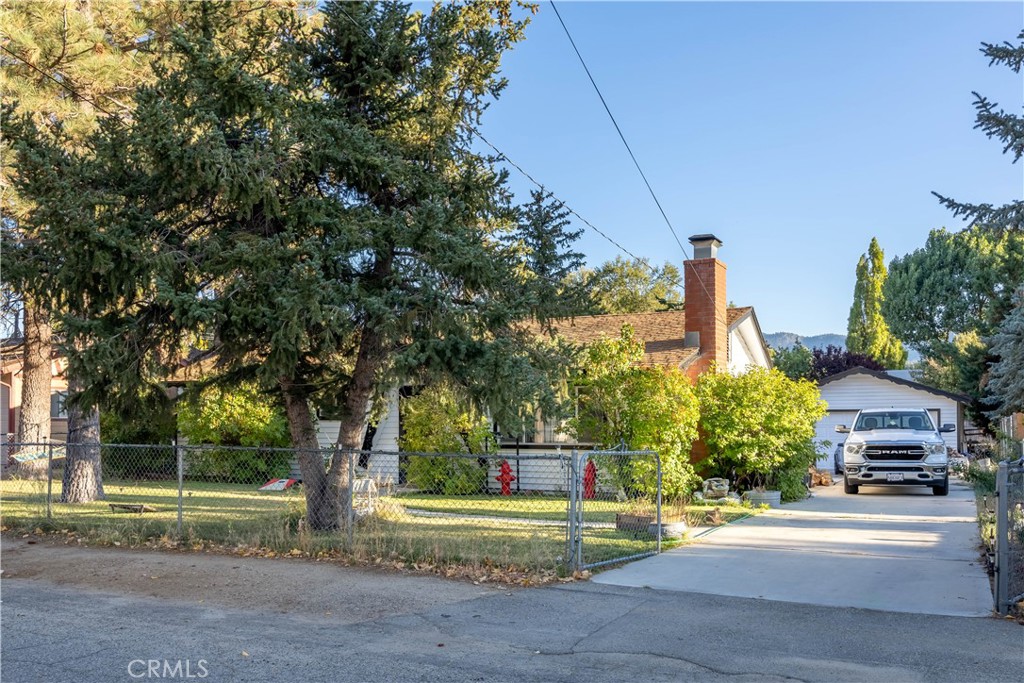 332 Grenfall Lane