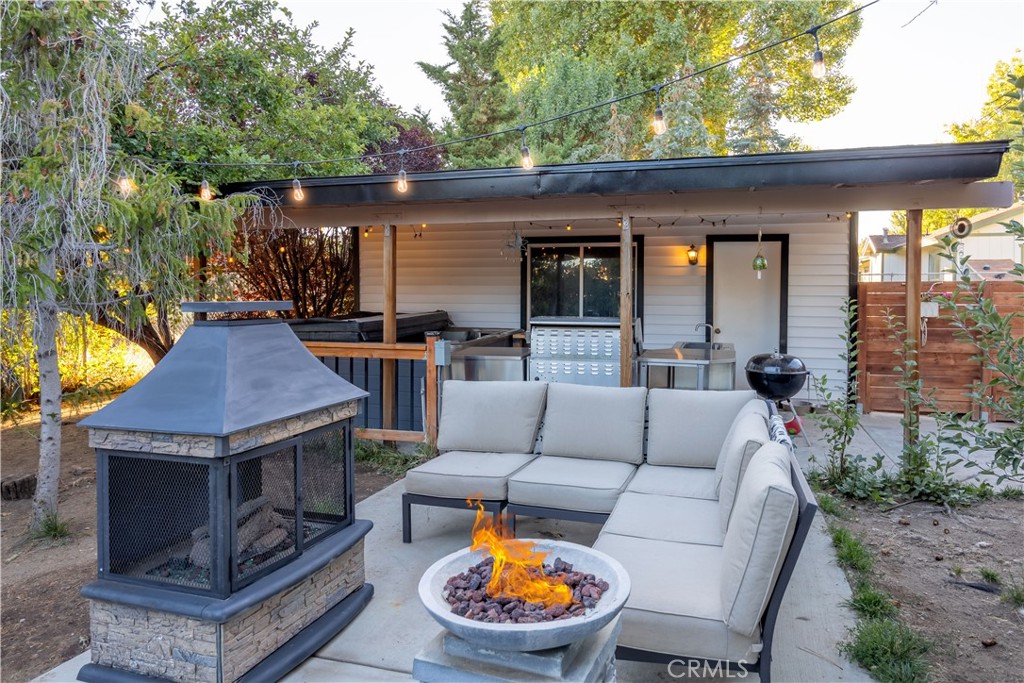 332 Grenfall Lane