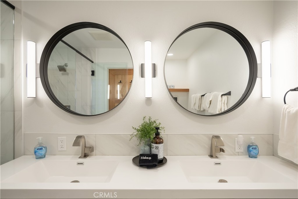 38994 Willow Landing