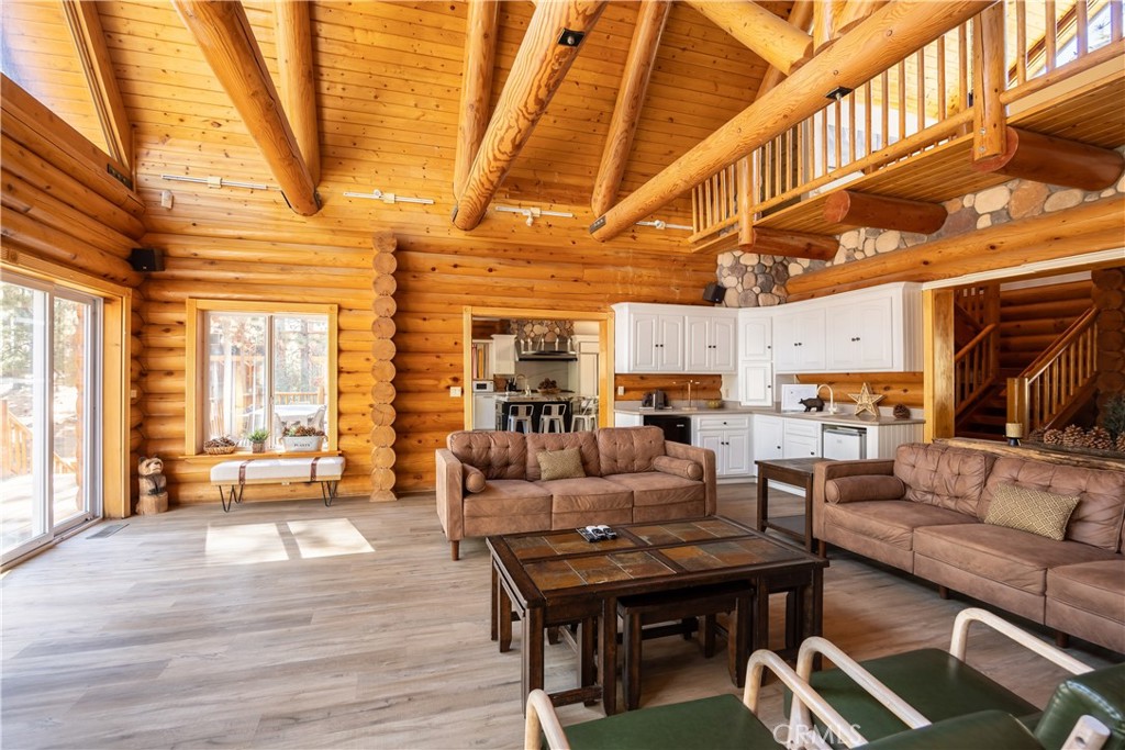 125 Starvation Flats Road