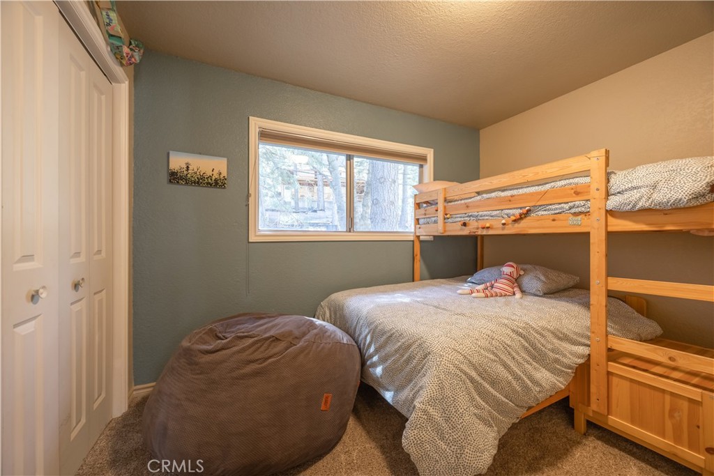 875 Sierra Vista
